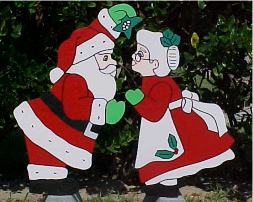 Kissing Santas Lawn Sign Set